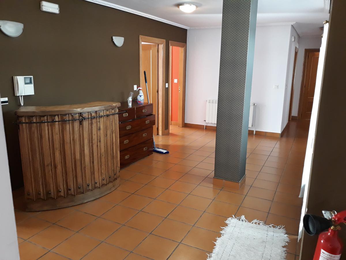 Hostal Ardoi Zizur Mayor Bagian luar foto