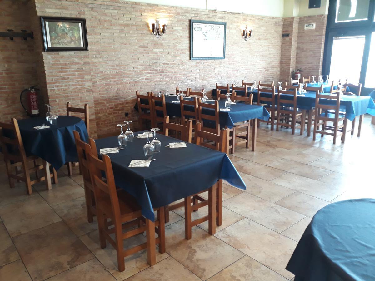 Hostal Ardoi Zizur Mayor Bagian luar foto