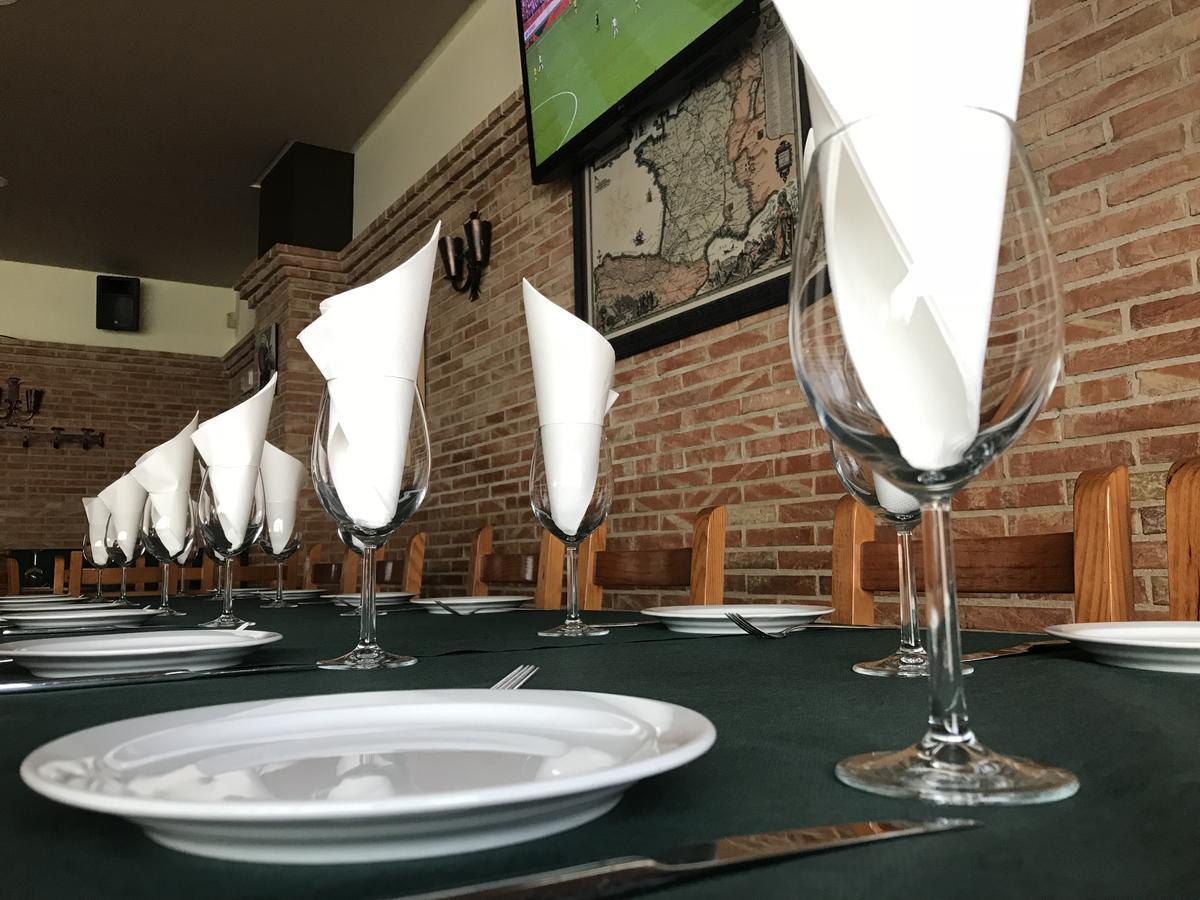 Hostal Ardoi Zizur Mayor Bagian luar foto